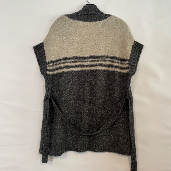 Costa Blanca Sleeveless Cowl Neck Sweater Stripe Pattern Grey and Beige Size S/P - Picture 3 of 6
